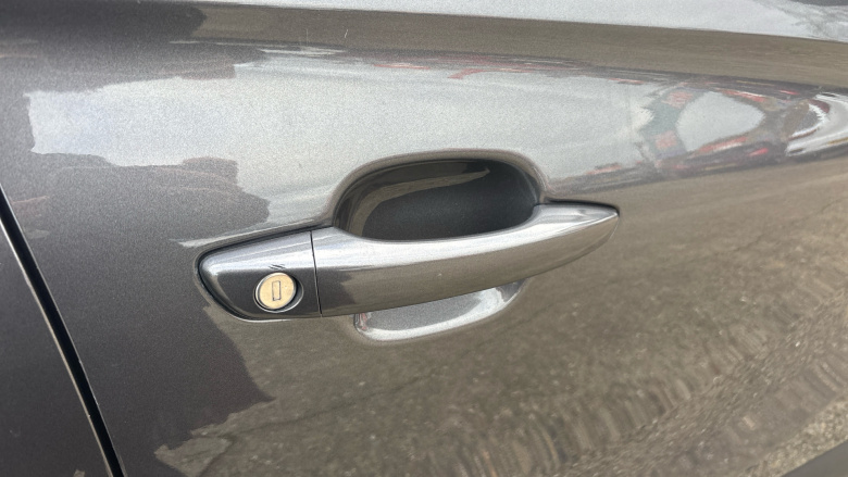 Vauxhall Crossland 1.2 Turbo [130] Design 5dr Auto Petrol Hatchback